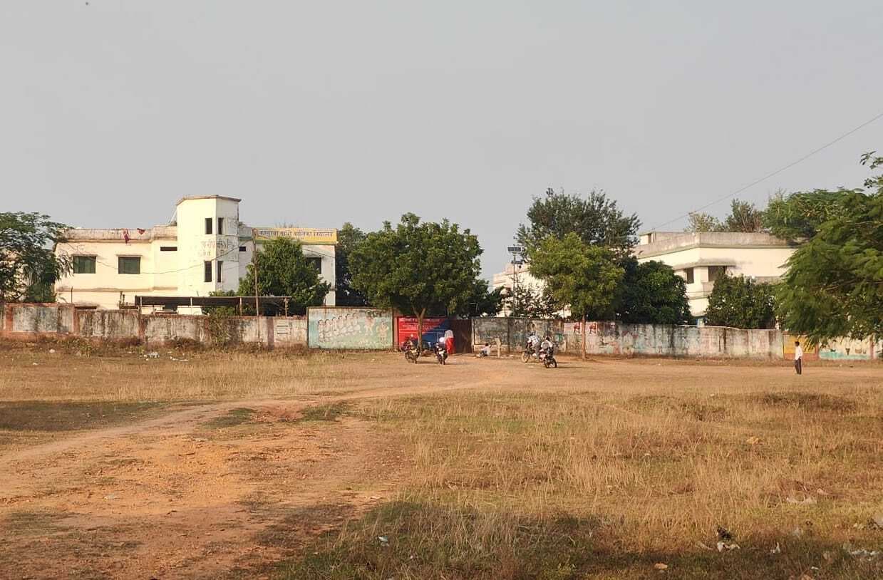 Giridih News: कस्तूरबा विद्यालय में नहीं थम रहा चेचक का प्रकोप
