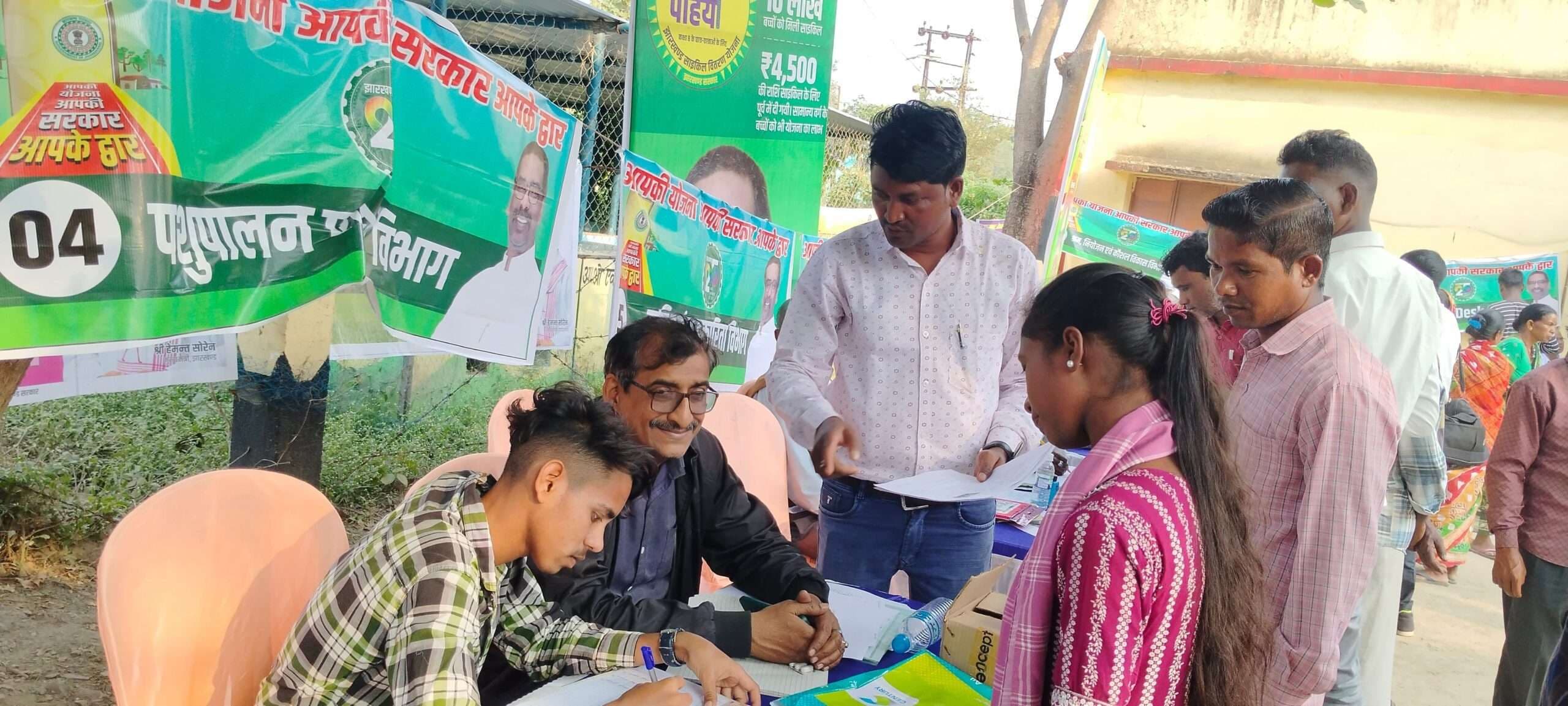 East Singhbhum News : शिविर में समस्याएं रखें, ऑन स्पॉट समाधान होंगे : खगेन