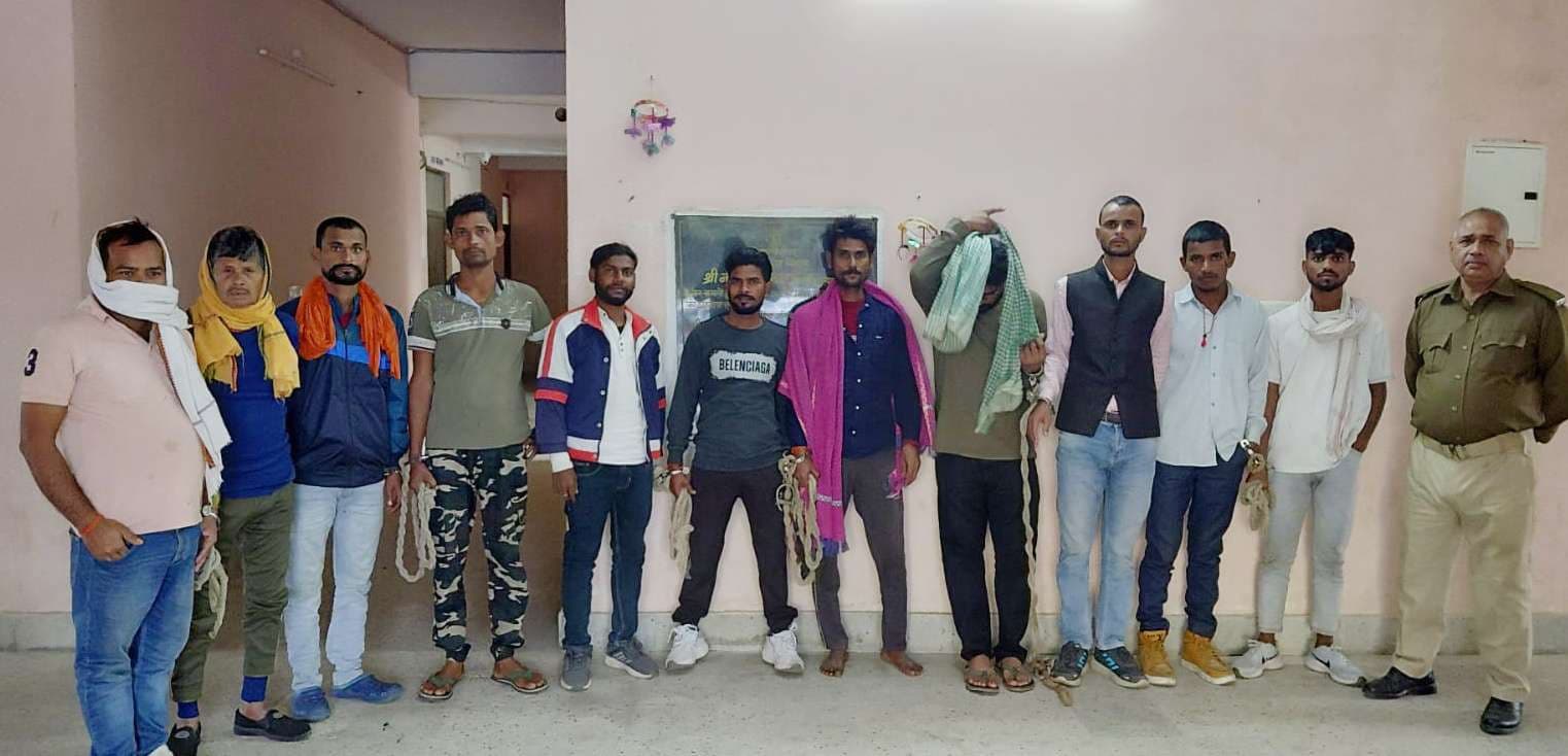 साढ़े 10 लीटर विदेशी शराब के साथ दो तस्कर व नो शराबी गिरफ्तार