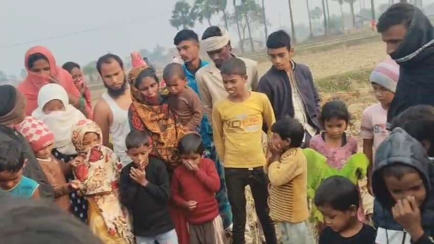 निर्दयी मां ने हसनपुर गांव के बहियार में फेंका मासूम का शव