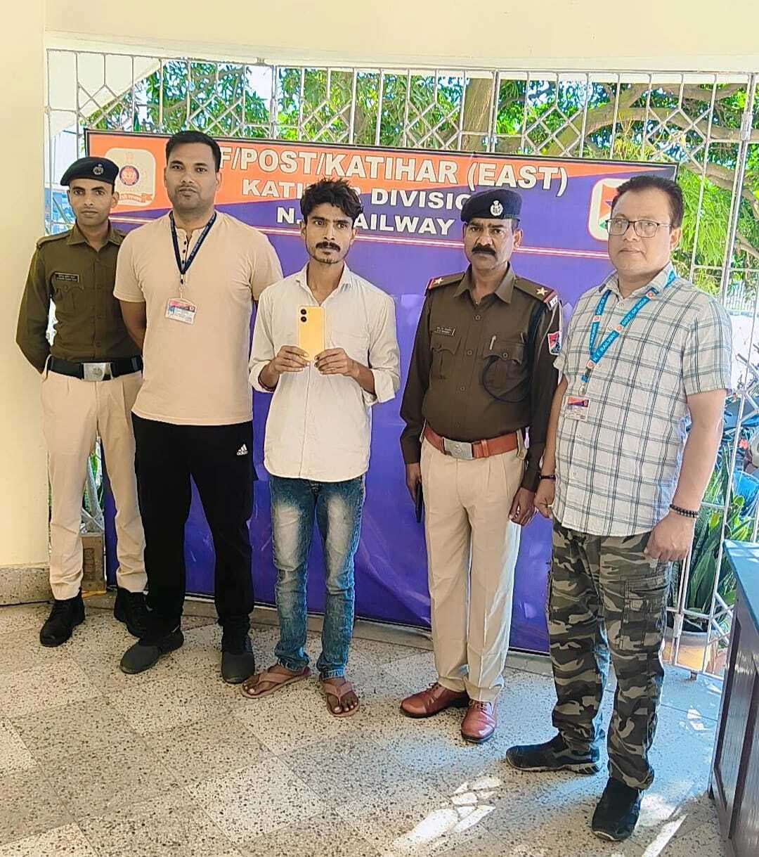 आरपीएफ ने यात्रियों के सामान की चोरी में शामिल छह आरोपितों को पकड़ा