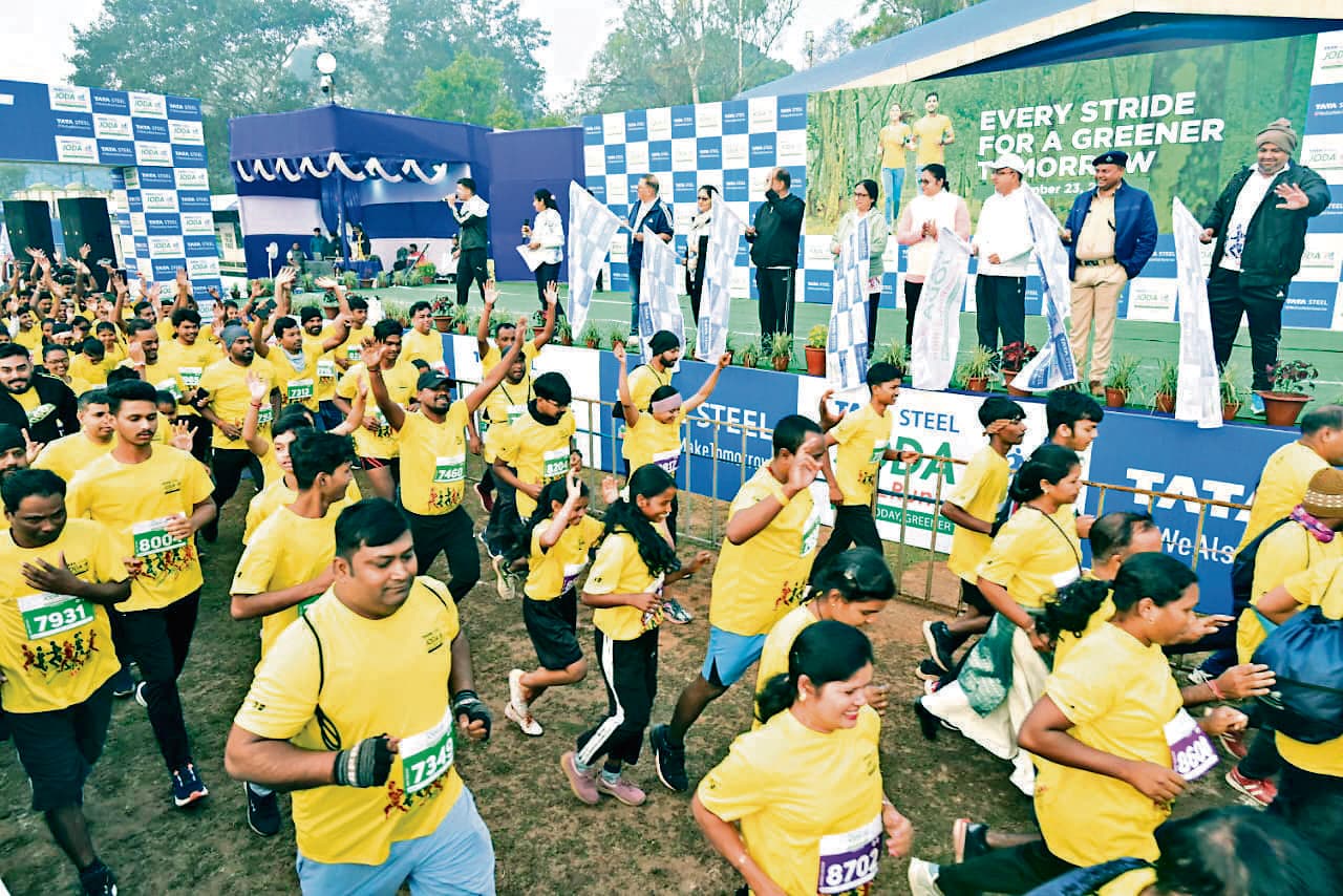 Chaibasa News : 4,600 से अधिक धावकों के साथ रन-ए-थॉन 2025 का आयोजन