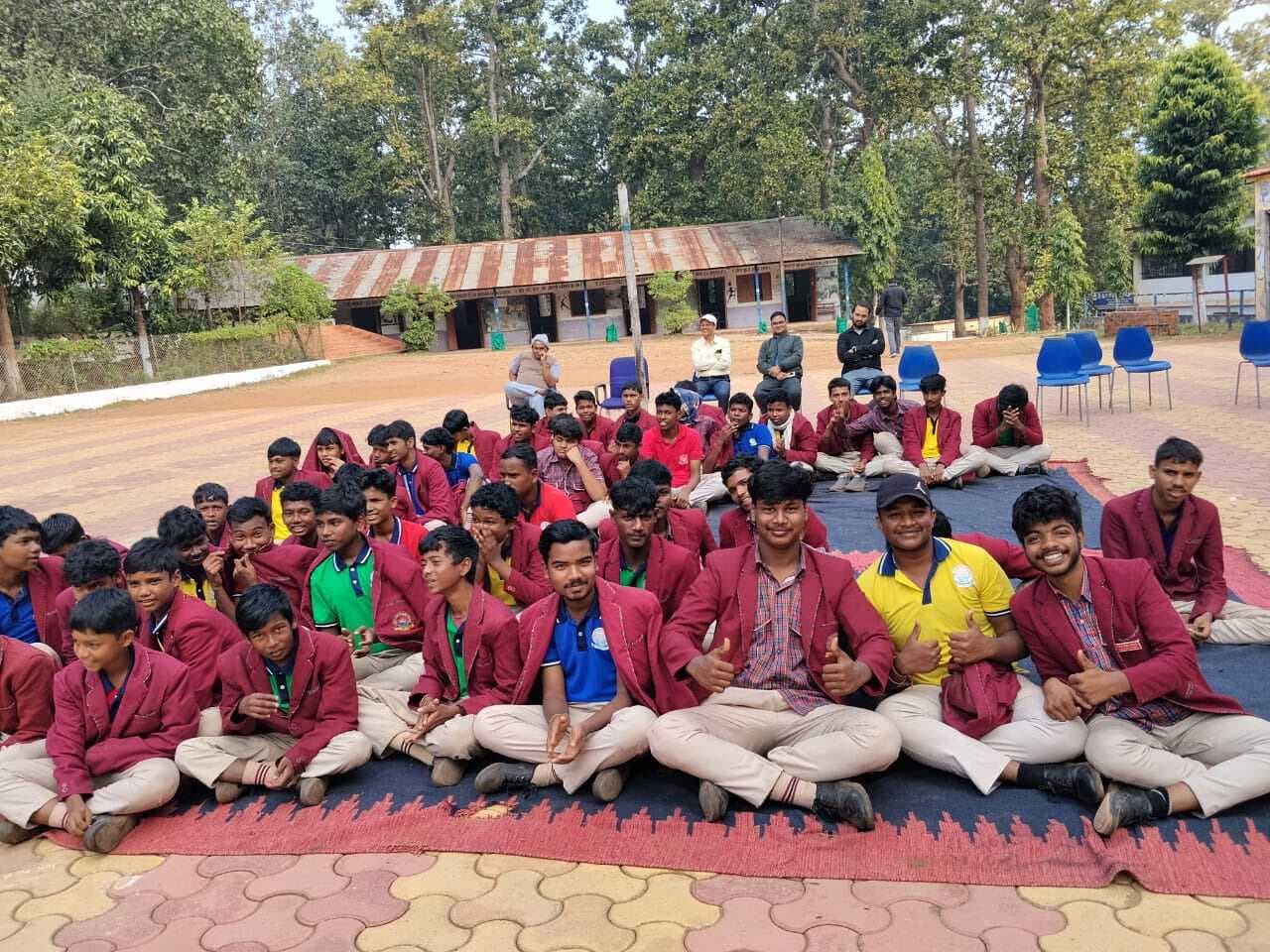 Chaibasa News : डीएवी चिरिया : क्विज में श्रद्धानंद सदन बना विजेता, विवेकानंद दूसरे स्थान पर