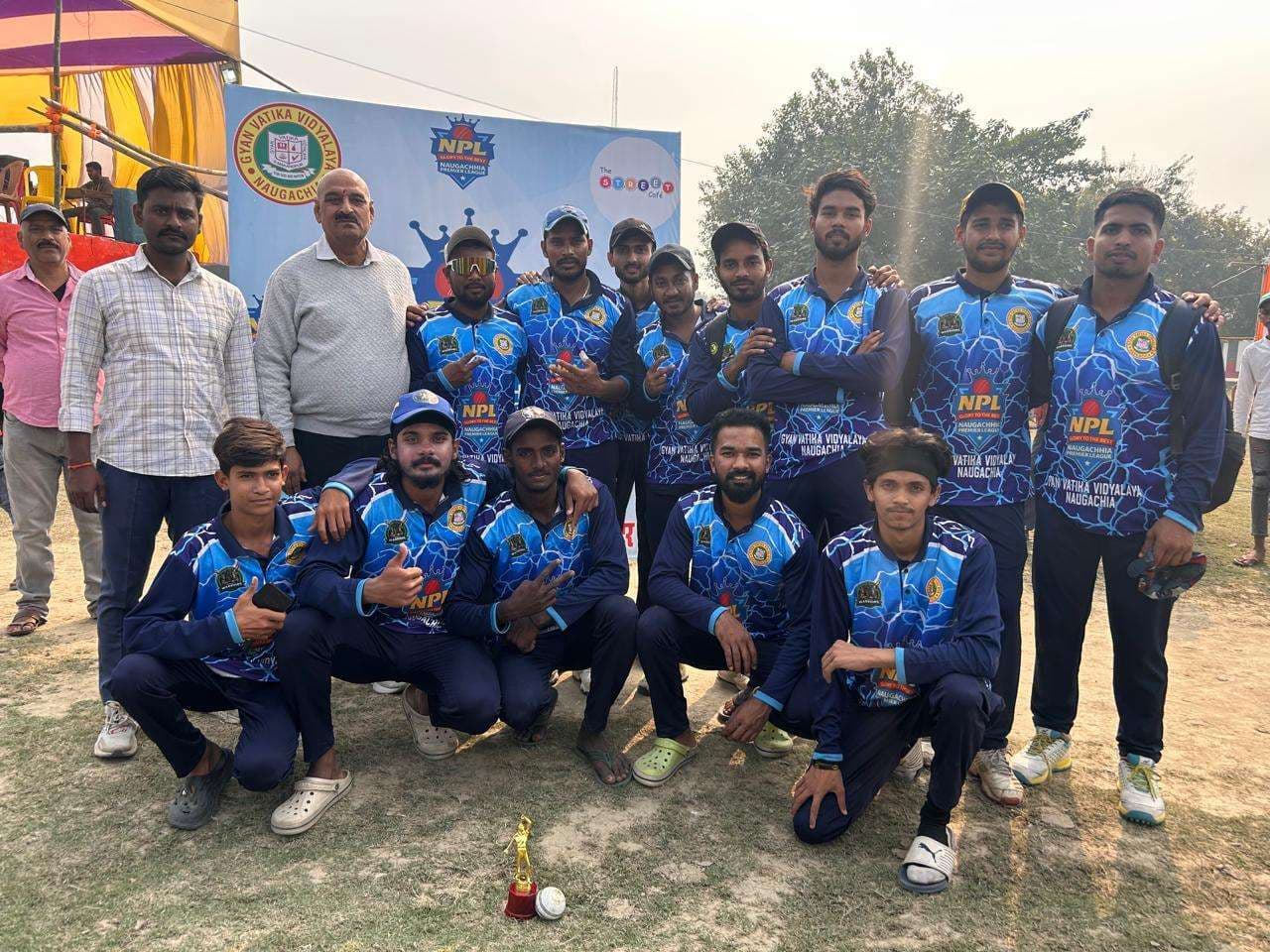 Bhagalpur news अभिनव की घातक गेंदबाजी व पैंथर्स की दहाड़ से गूंजा मैदान