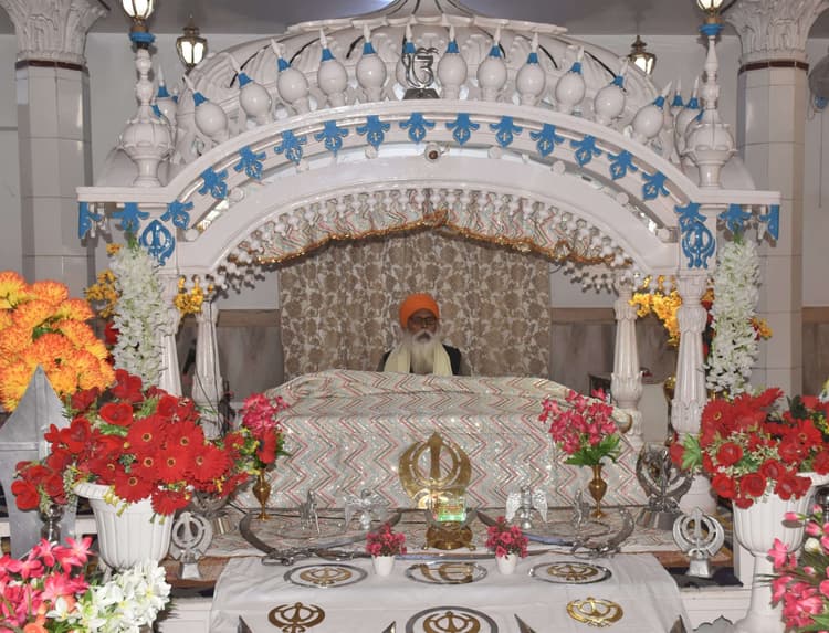 Bokaro News : चास गुरुद्वारा में श्री अखंड पाठ शुरू