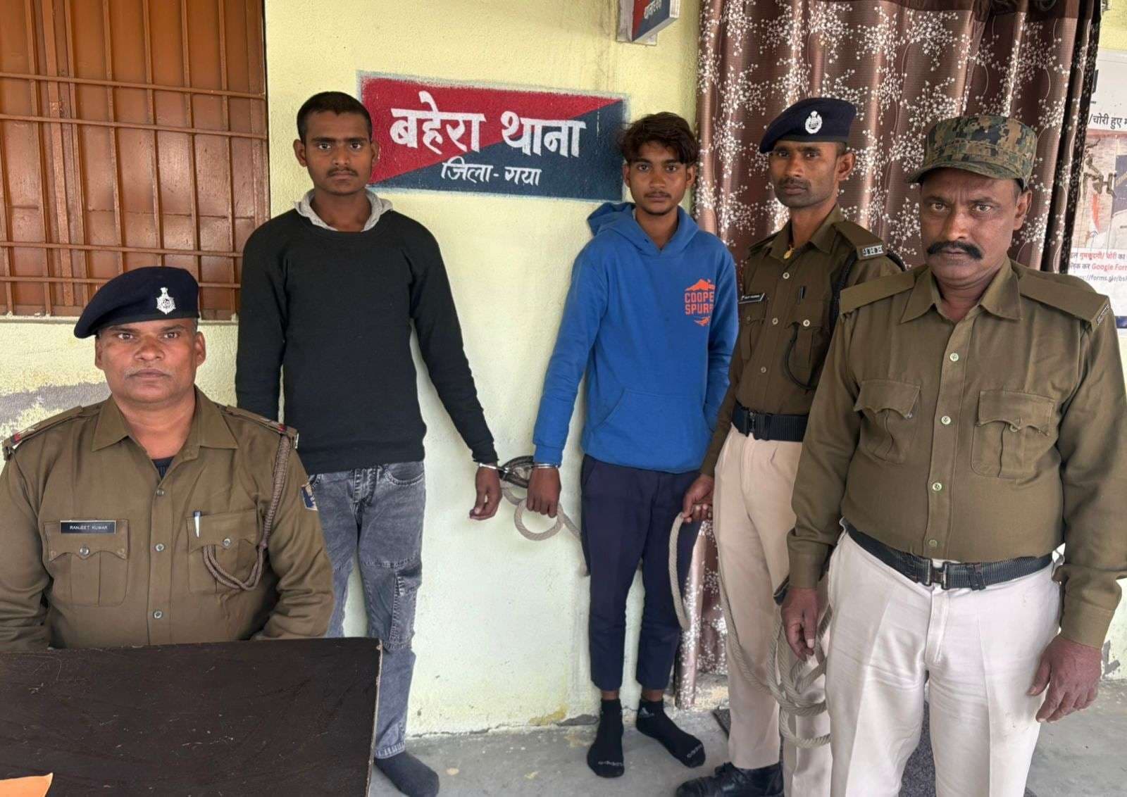 वाहन जांच के दौरान चोरी की बाइक बरामद, दो गिरफ्तार