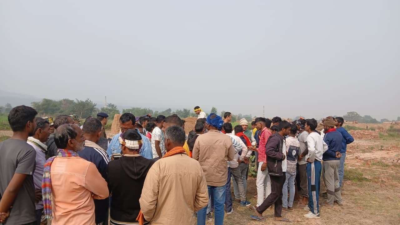 पत्थर खनन क्षेत्र में पानी भरे गड्ढे से शव बारामद, हत्या की आशंका