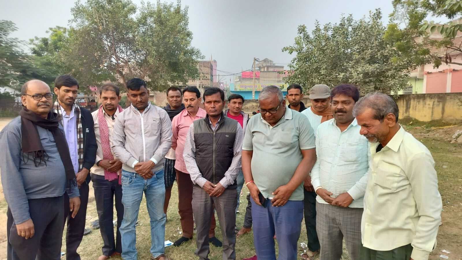 अभिनेता धर्मेंद्र के निधन पर चाहने में शोक की लहर