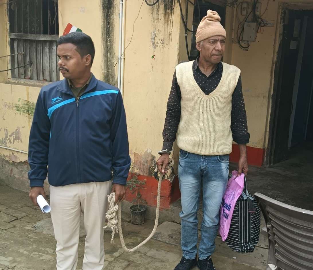 मुखिया सहित दोहरे हत्याकांड मामले के फरार अभियुक्त गिरफ्तार