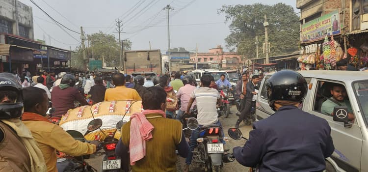 सोनो में हर दिन जाम से लोग हल्कान, थम जाती है जनजीवन की रफ्तार