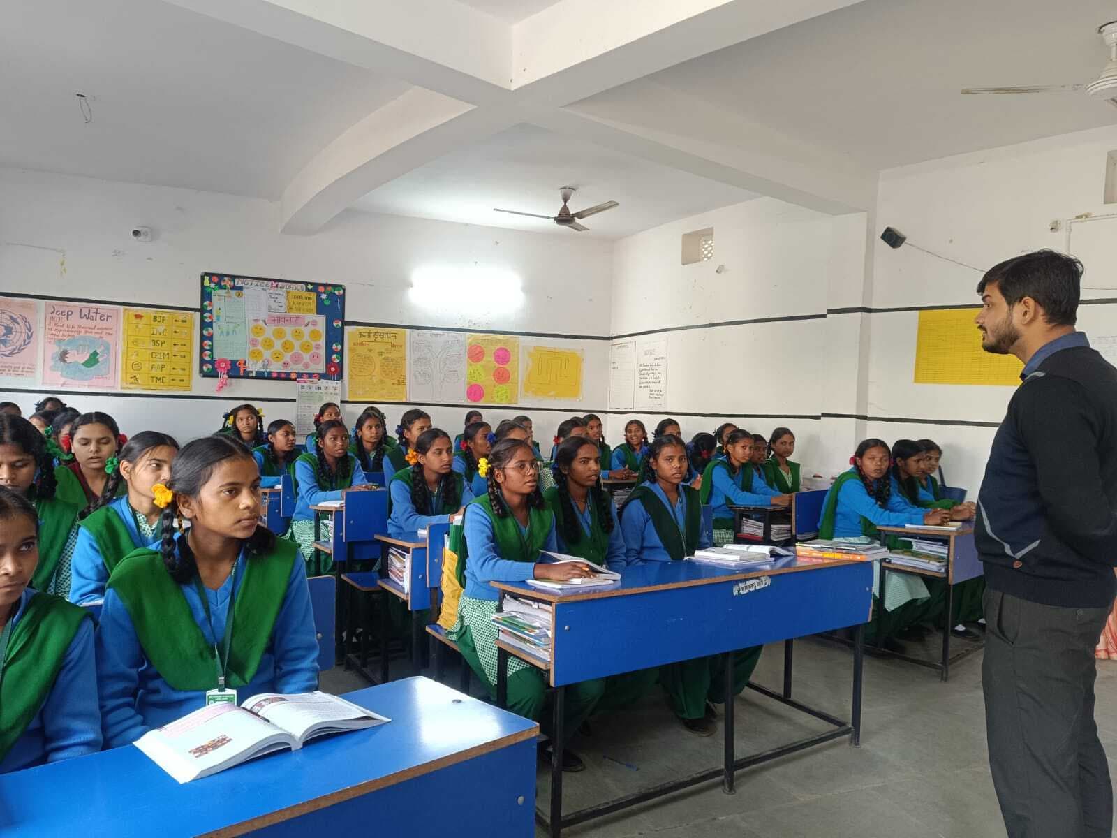 परीक्षा में खराब प्रदर्शन के आधार पर विषय के शिक्षक हटेंगे