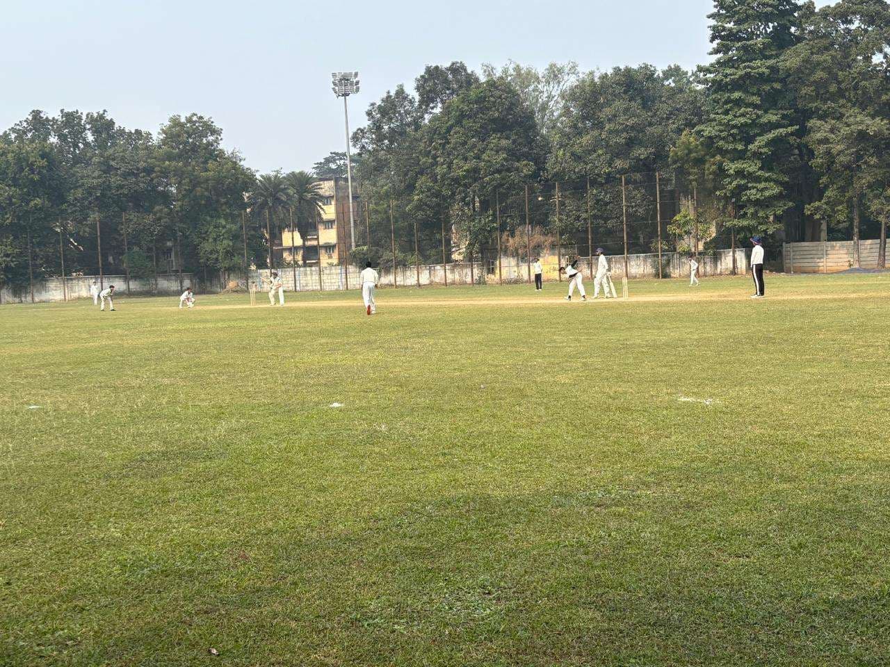 Sraikela-Kharsawan A Division Cricket league : सहारा यूनाइटेड की टीम ने स्टूडेंट क्लब को 92 रन से हराया