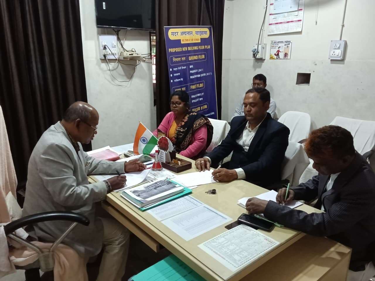 Chaibasa News : कैंसर पीड़ित के इलाज को 2.10 लाख रुपये स्वीकृत