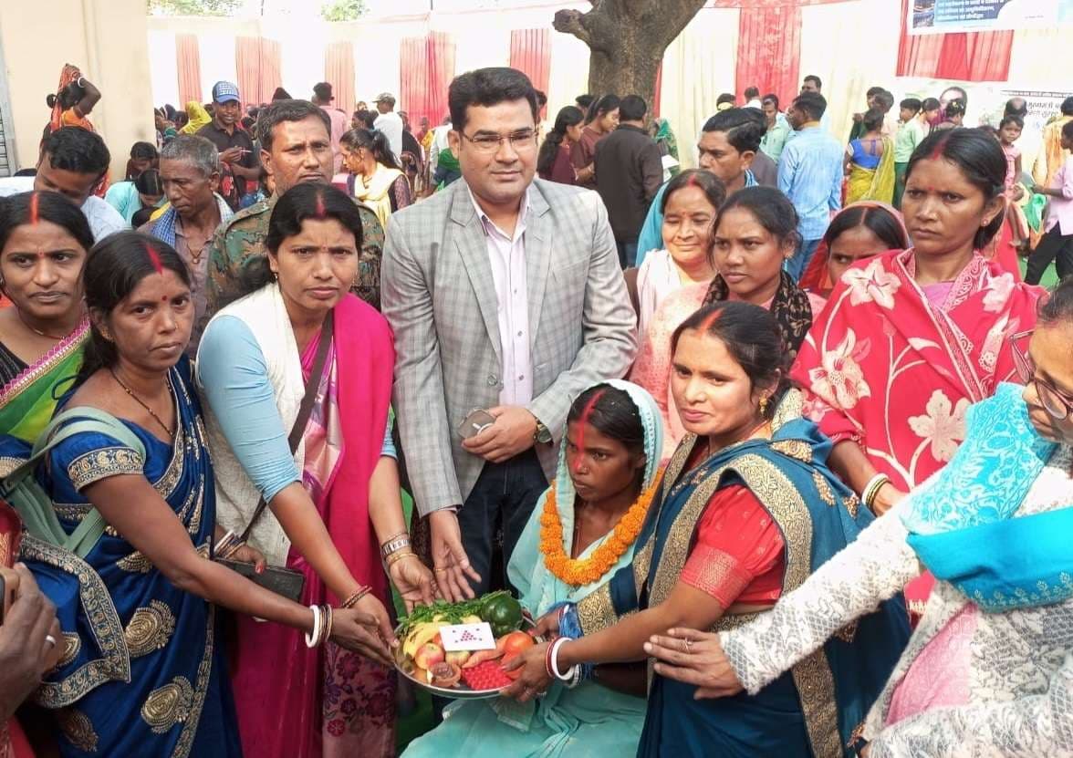 Bokaro News : कार्यक्रम का लाभ उठायें ग्रामीण : एसी