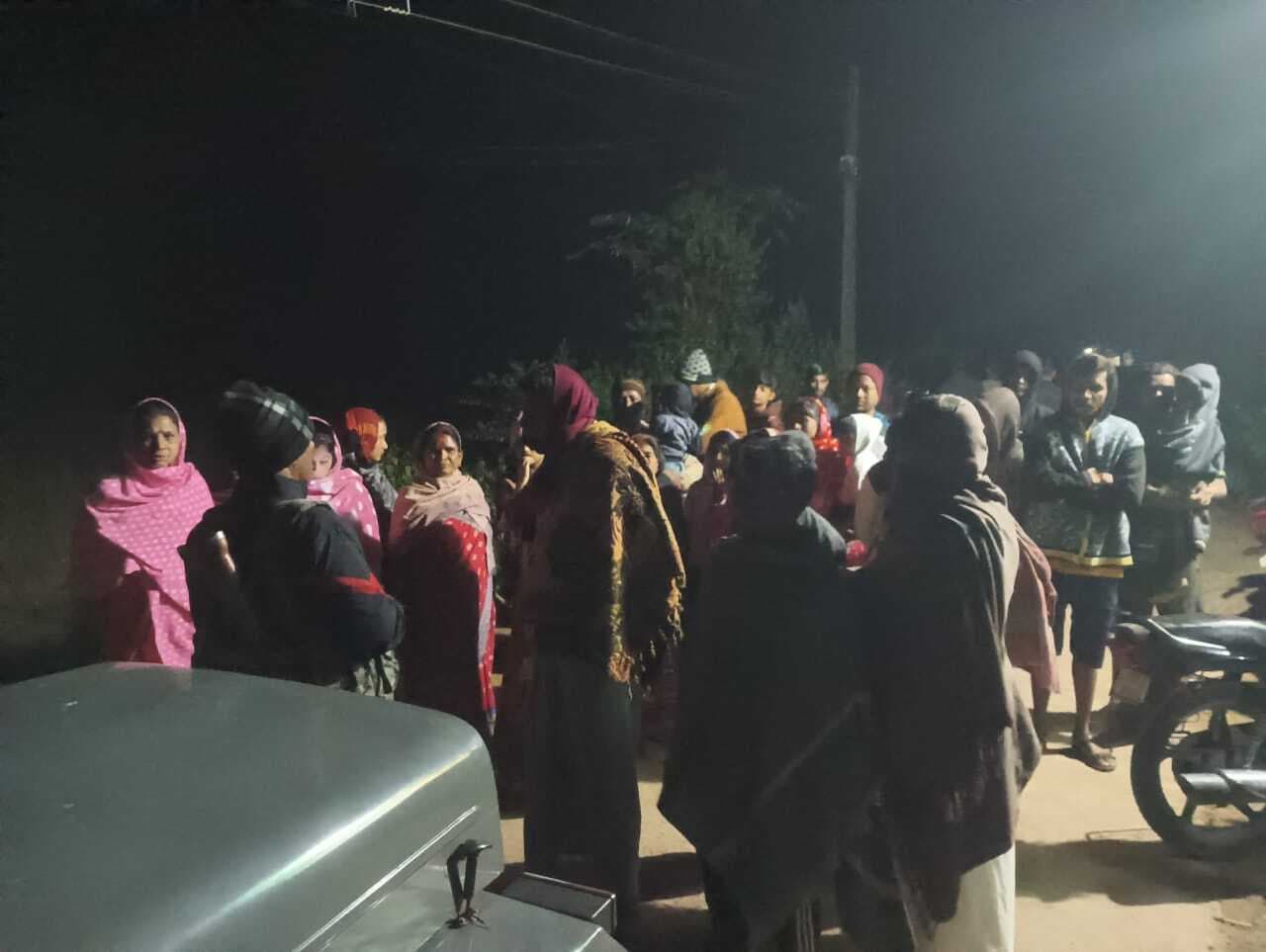 East Singhbhum News : गांव में शराब दुकान खुलने पर विरोध