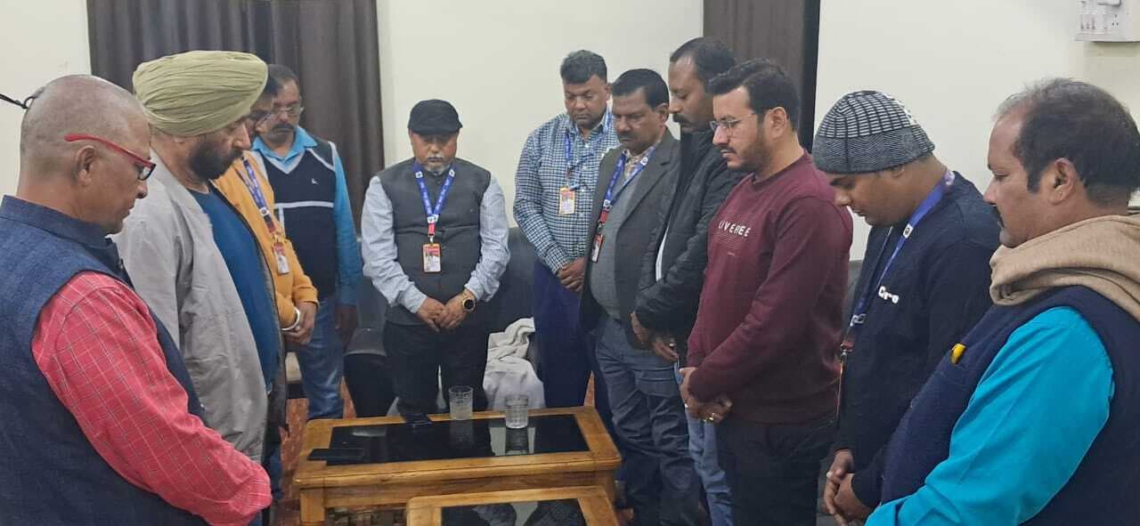 अभिनेता धर्मेंद्र का निधन देश के लिए अपूर्णीय क्षति