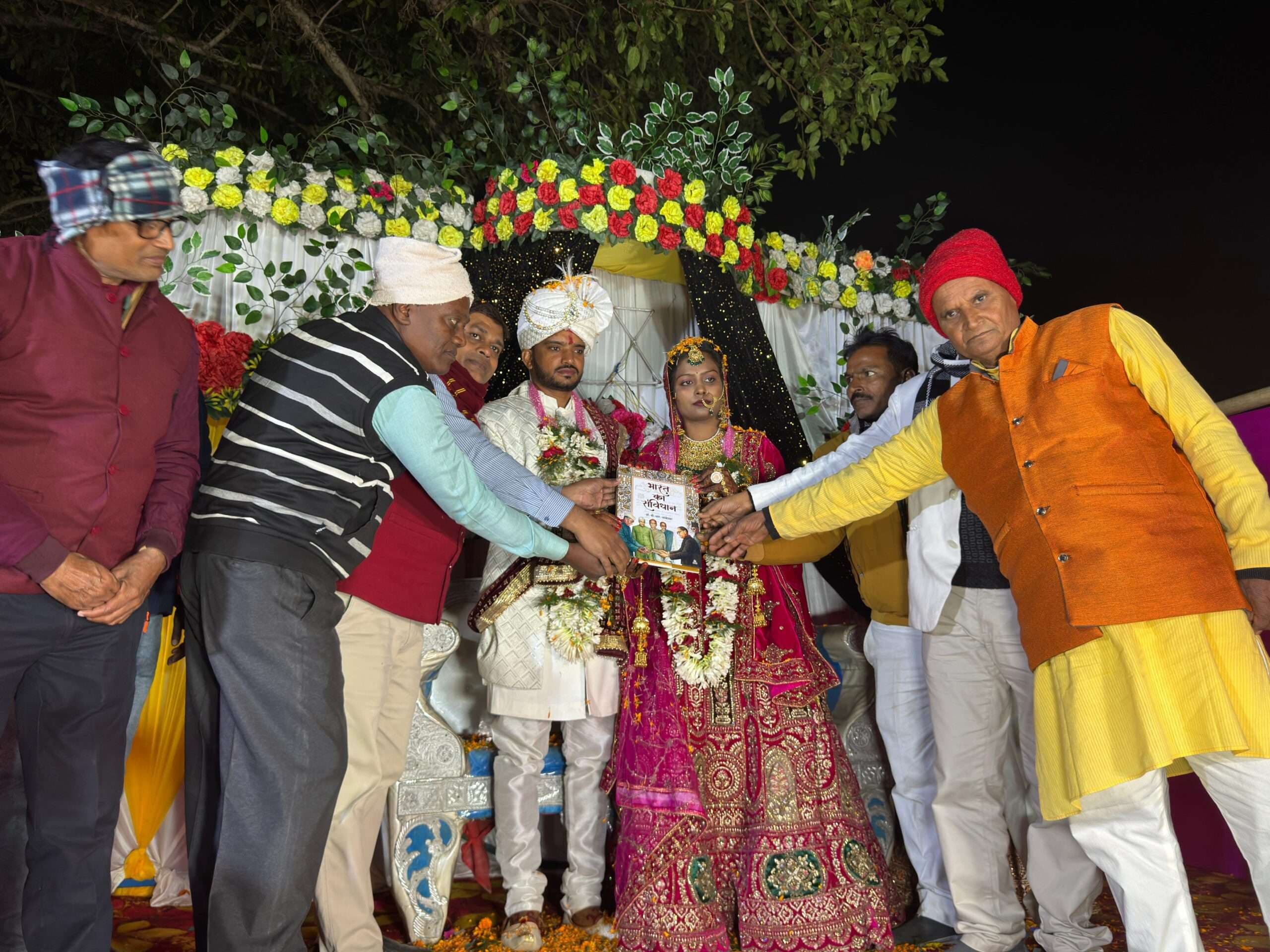 तरोवा में बुद्ध पद्धति से हुआ सादगीपूर्ण विवाह समारोह