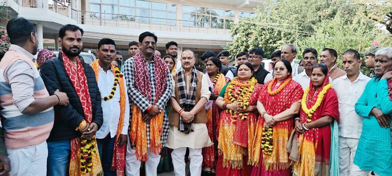 32 में से 19 वोट पाकर रफीगंज की प्रखंड प्रमुख बनीं गीता सिंह