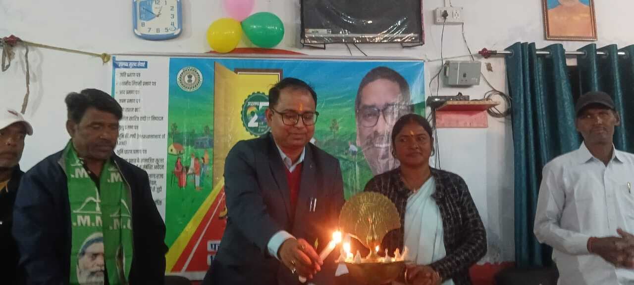 लपरा पंचायत के शिविर में 52 आवेदनों का ऑन द स्पॉट निष्पादन