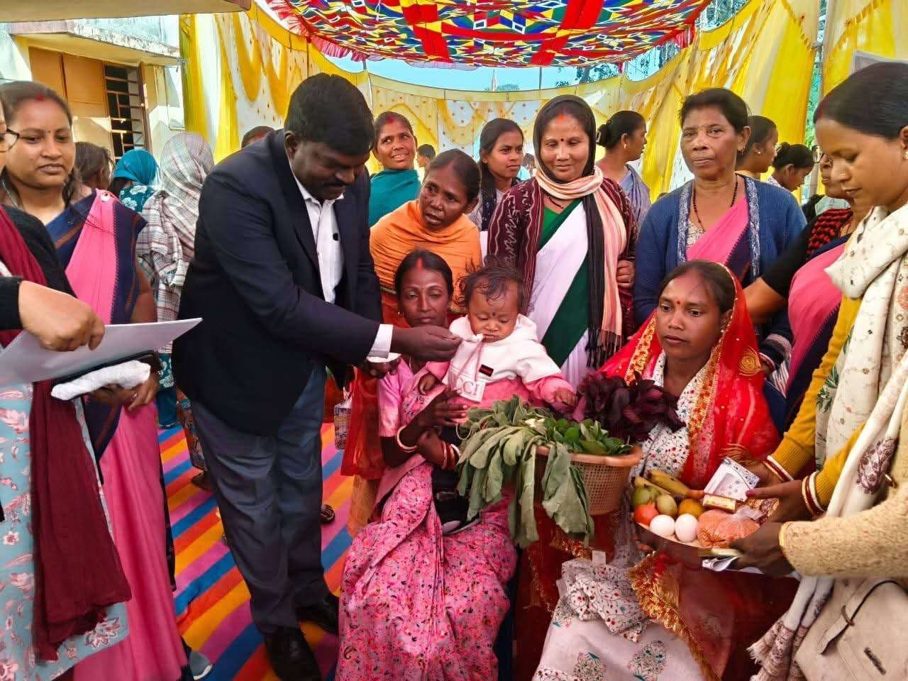 ग्रामीणों ने रखीं अपनी समस्याएं