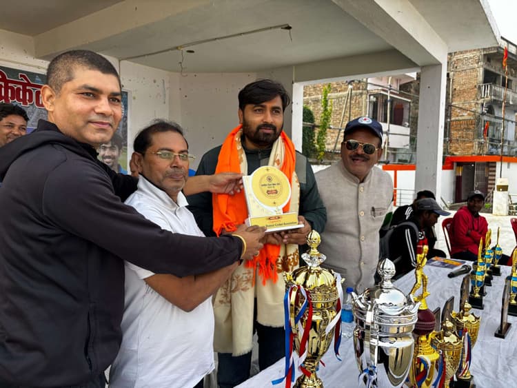 डायमंड क्रिकेट क्लब ने लर्निंग क्रिकेट एकेडमी को किया पराजित