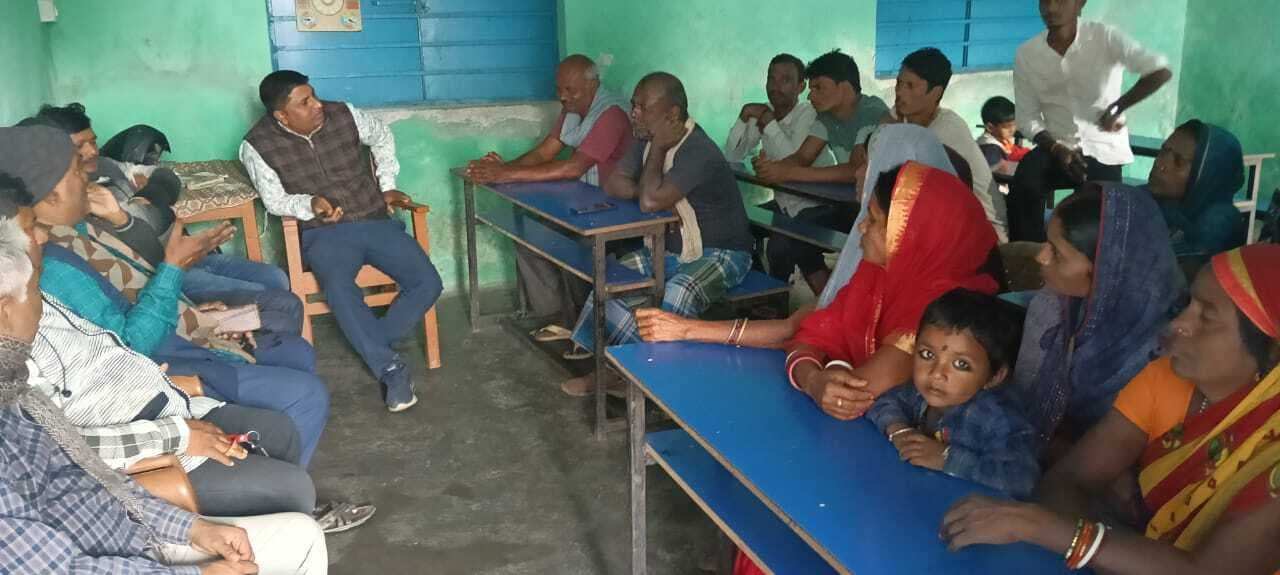 सचिव चयन को लेकर एचएम व अभिभावकों के बीच हुई नोंकझोंक