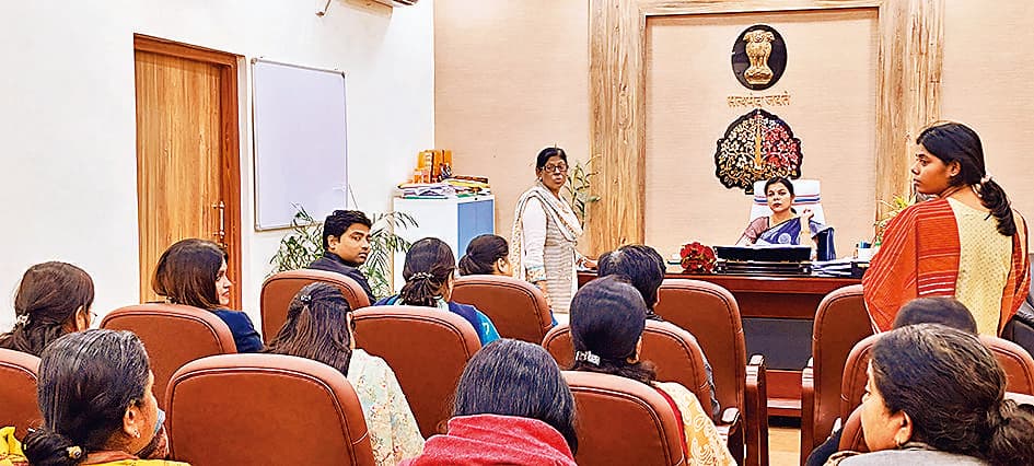 Hajipur News : महीने कम-से-कम 25 दिन खुलना चाहिए आंगनबाड़ी केंद्र