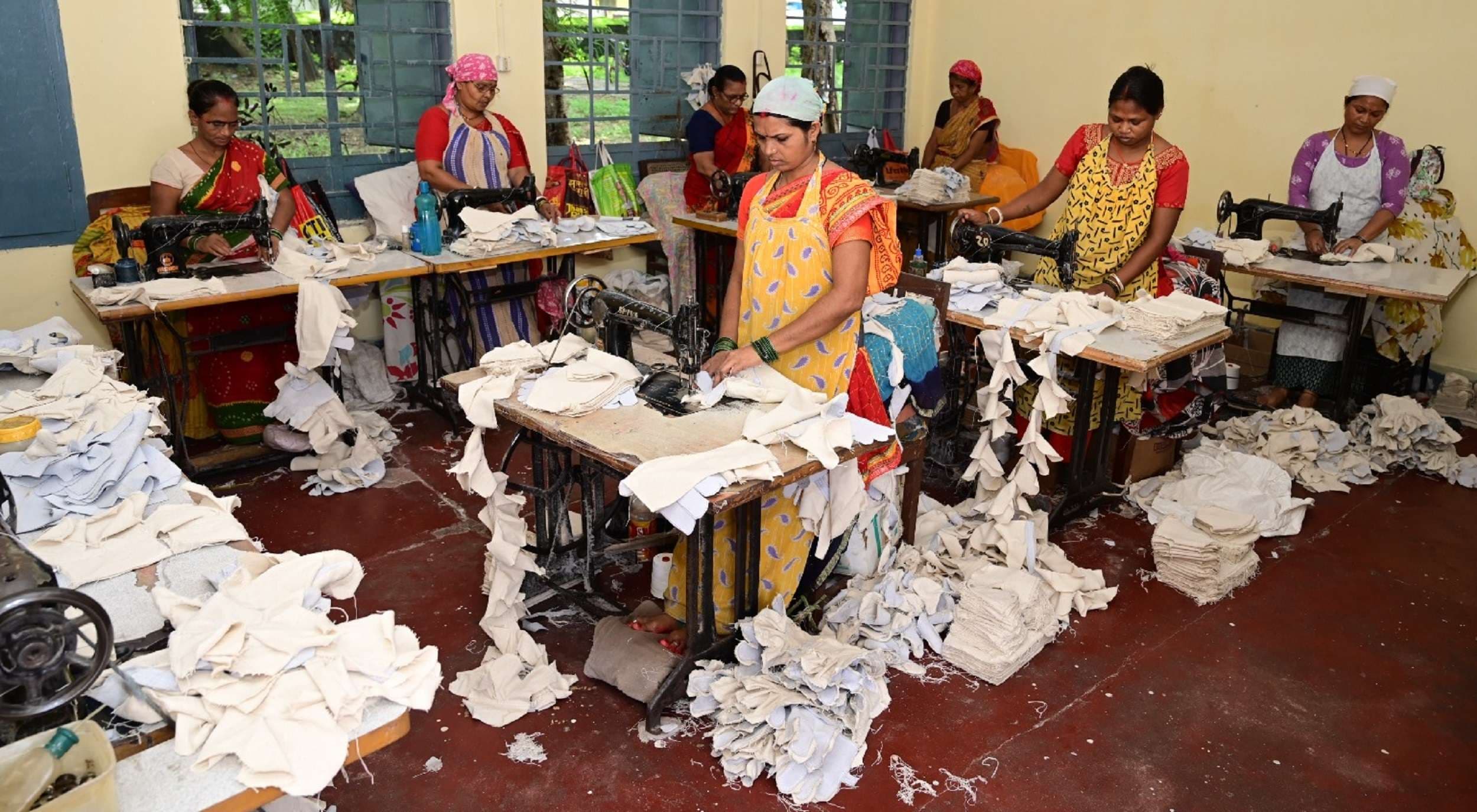 Bokaro News : स्वावलंबी बन सुरक्षा व स्वच्छता का संदेश दे रही बोकारो की आधी आबादी