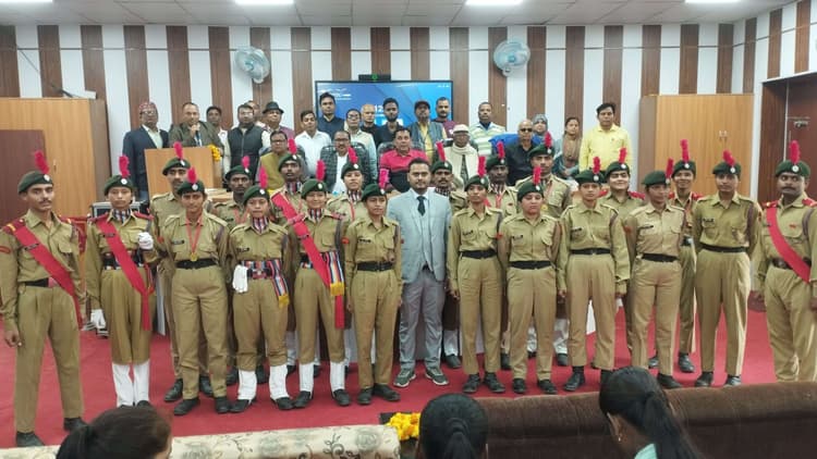 Samastipur News:एनसीसी अनुशासन व एकता का प्रतीक : एसडीओ