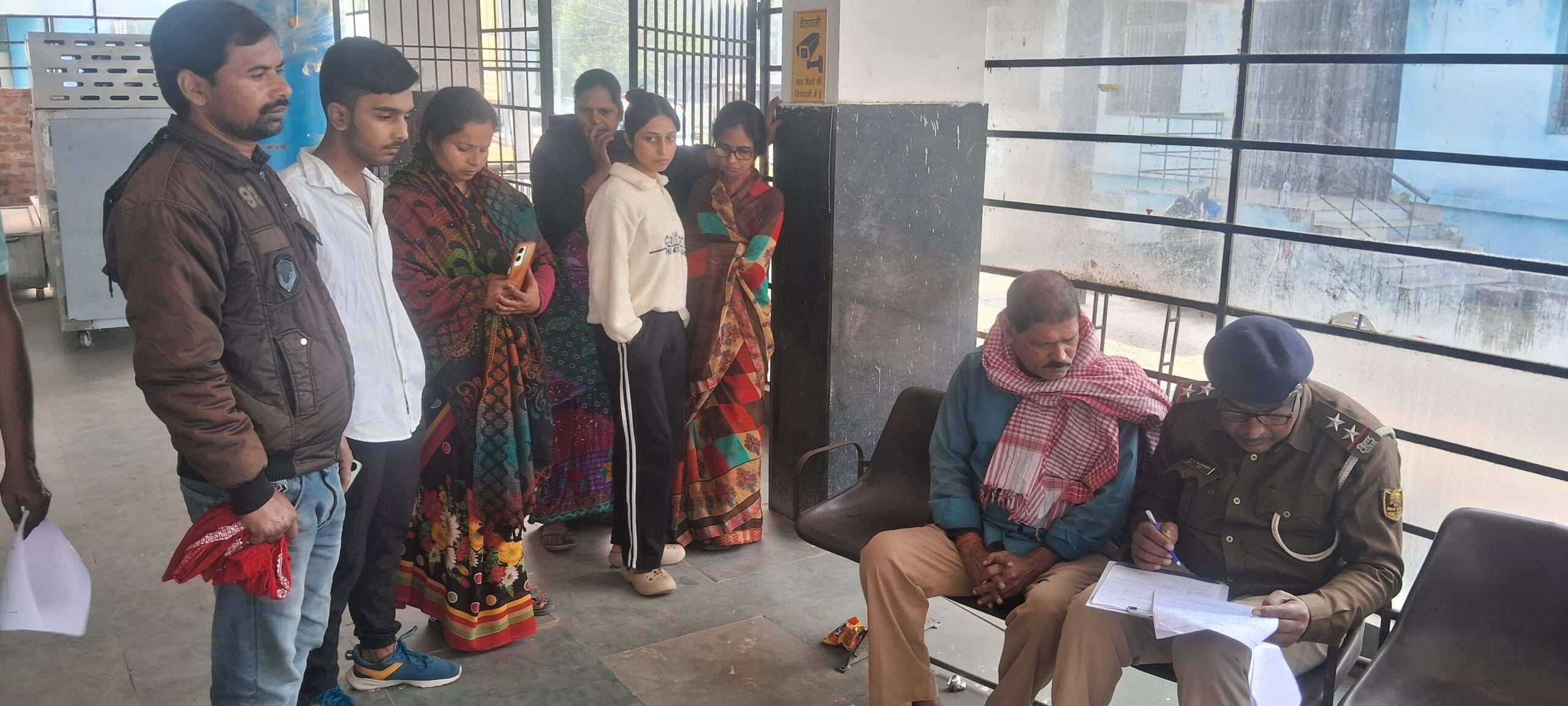 वाहन ने ई-रिक्शा में मारी टक्कर, चालक की मौत