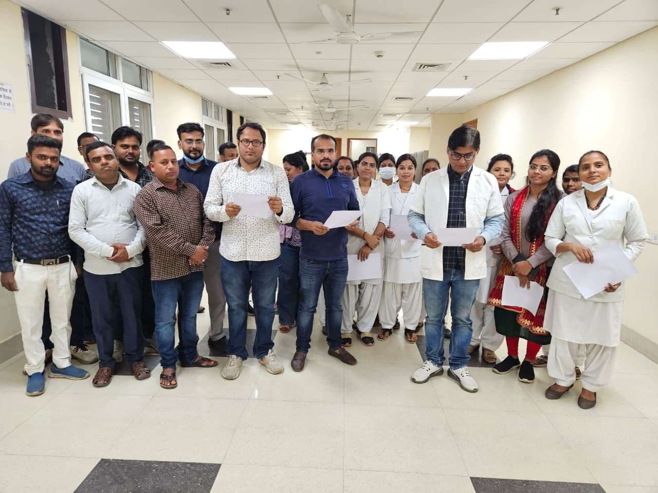 संविधान के प्रस्तावना का पढ़ाया पाठ