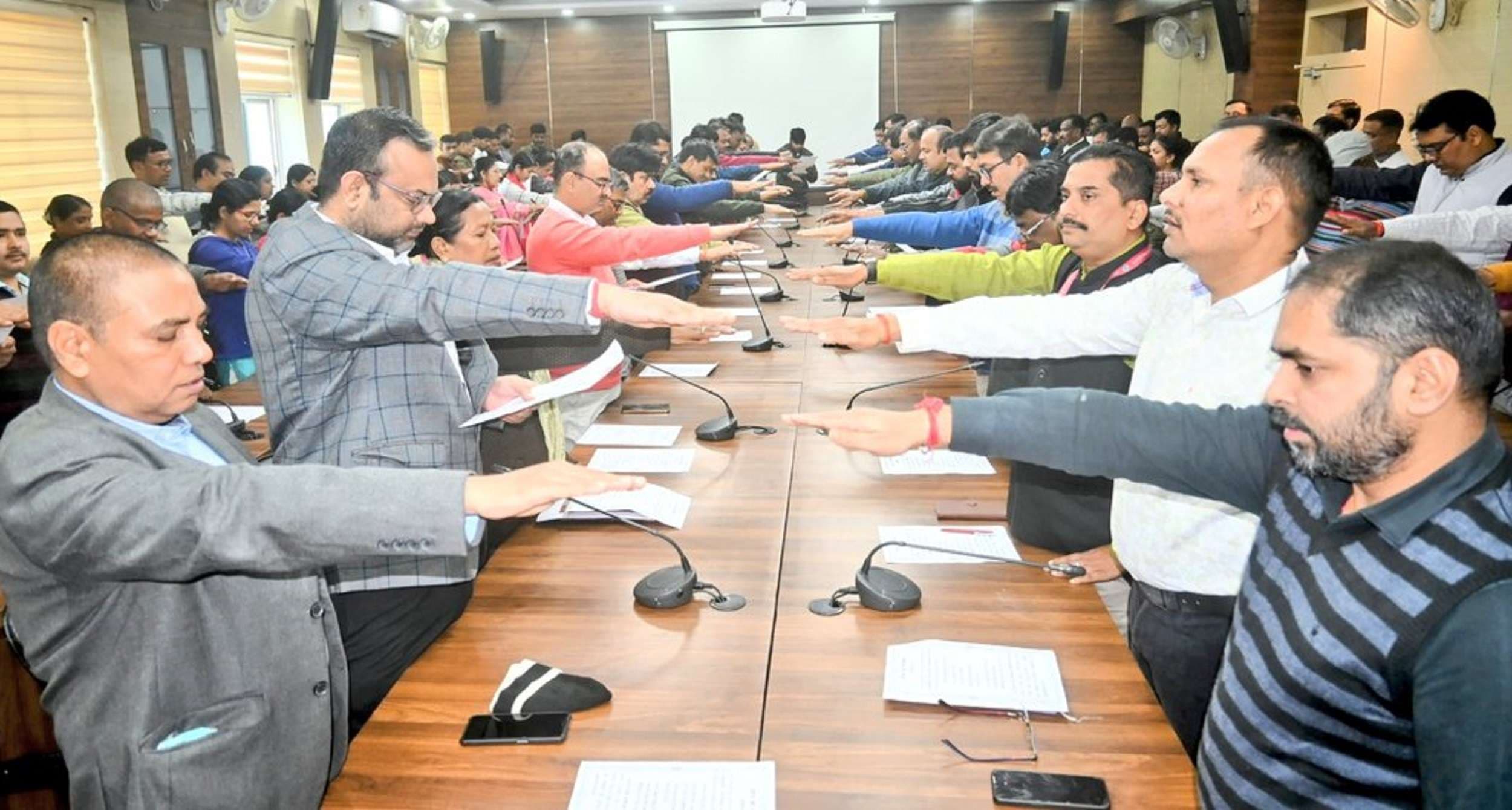 Bokaro News : हम, भारत के लोग, भारत को एक संपूर्ण प्रभुत्व-संपन्न...