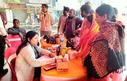 आयुष वयोवृद्ध स्वास्थ्य शिविर में 112 बुजुर्गों की हुई स्वास्थ्य जांच