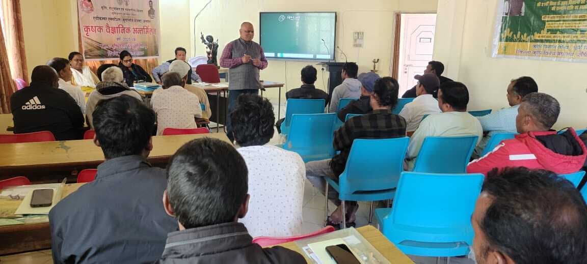 East Singhbum News : एग्रीकल्चर एक्सटेंशन योजना के तहत 25 किसानों को मिला प्रशिक्षण