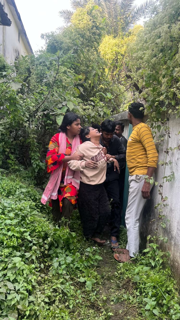 Dhanbad News: सिंदरी में मां-बहन की डांट से नाराज किशोर ने फांसी लगाकर दी जान