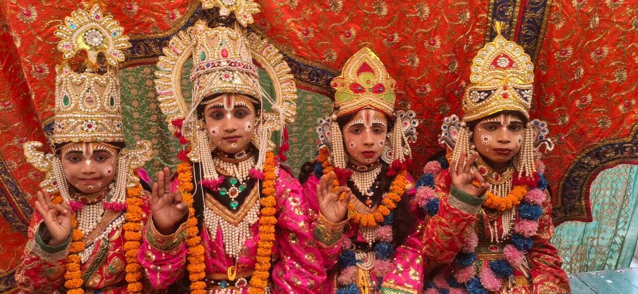 हाथी-घोड़े, गाजे-बाजे और मंगल गीतों के बीच इटवा धाम में हुआ राम-सीता का शुभ विवाह