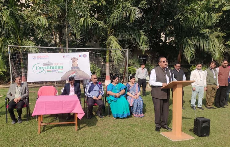 जीएनएसयू के एनसीसी व एनएसएस ने मनाया संविधान दिवस
