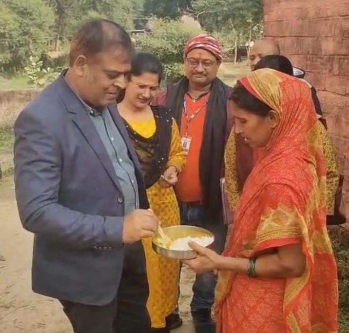 प्रावि पवई मुसहरी : एक ही कमरे में पांच कक्षा का हो रहा था संचालन