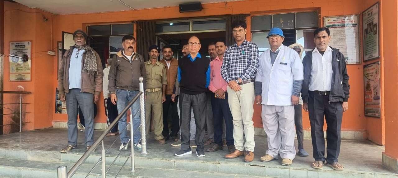 Sitamarhi : सीएस ने किया सीएचसी एवं एपीएचसी का निरीक्षण