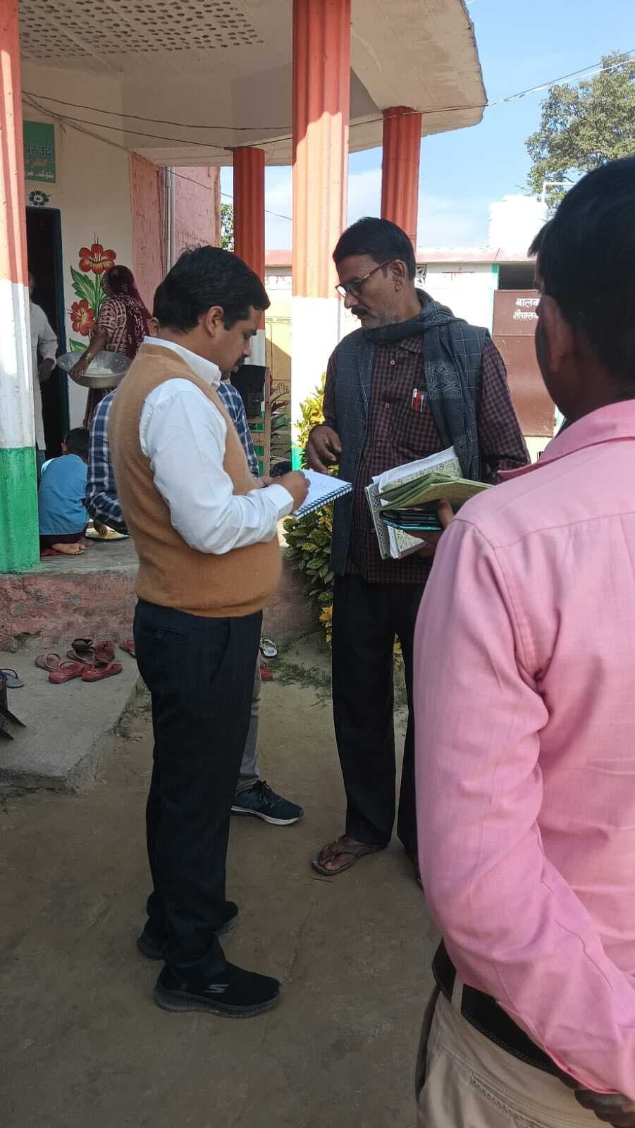 पंजी पर 126 तो सरजमीं पर 79 बच्चे थे उपस्थित