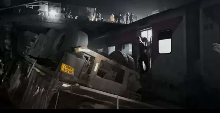 Samastipur News:यूपी के बाराबंकी के पास बाल-बाल बची गरीब रथ