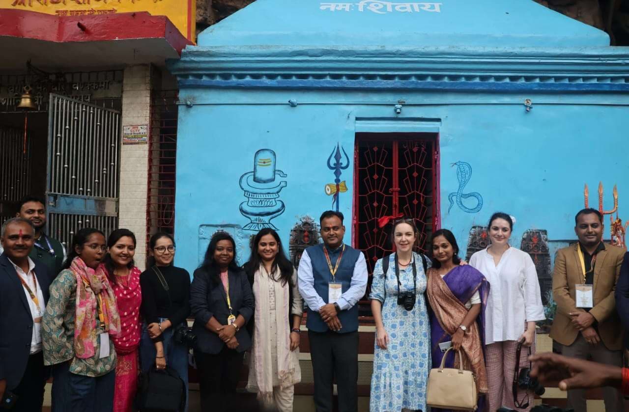 लखीसराय की धरोहर को देखकर विदेशी मेहमान हुए प्रभावित