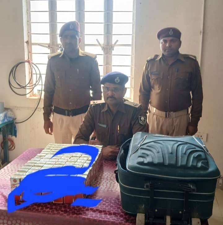 मानसी स्टेशन से 98 बोतल विदेशी शराब बरामद