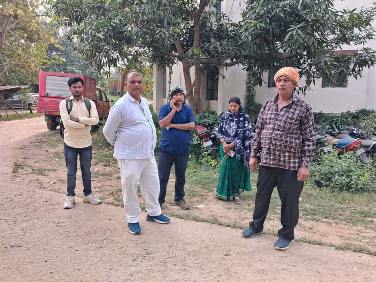 मामूली विवाद में पति ने गला दबाकर की पत्नी की हत्या, फरार