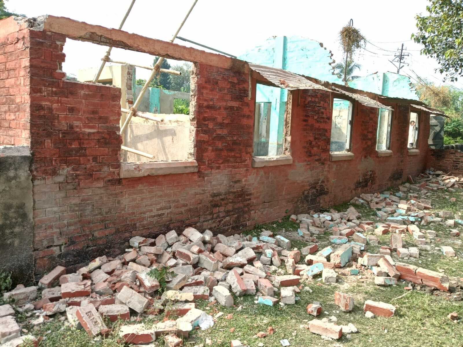 इतिहास के पन्ने में दफन हो गया जमालपुर में एटीपी स्कूल, इंस्टीट्यूट व महिला समिति भवन