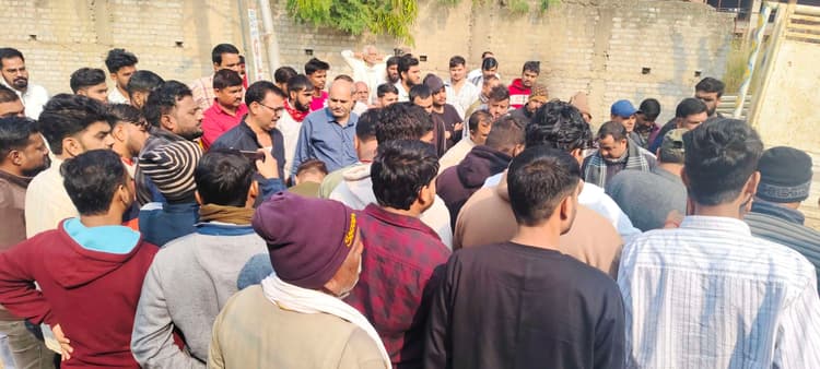 घर में चल रही थी चचेरी बहन की मेंहदी की रस्म, भाई की दुर्घटना में मौत