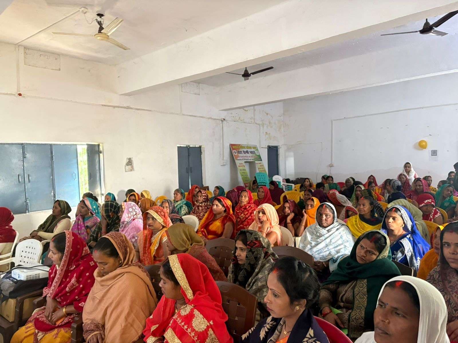 महिलाओं ने सीएम की बातों को रुचि के साथ सुना