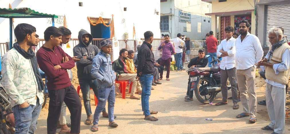 शादी समारोह से लौट रहे बाइक मिस्त्री की दुर्घटना में मौत