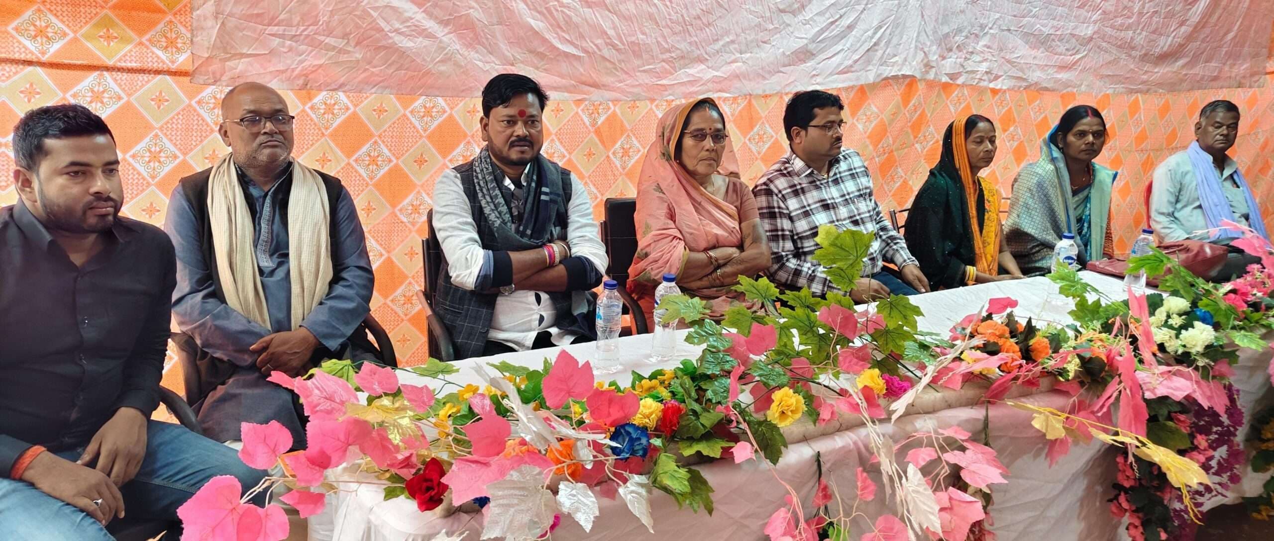 जीविका दीदियों के खाते में भेजी गई दस हजार की राशि