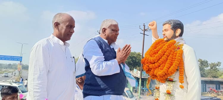 Dhanbad News : 48वें शहादत दिवस पर याद किये गये शक्तिनाथ महतो